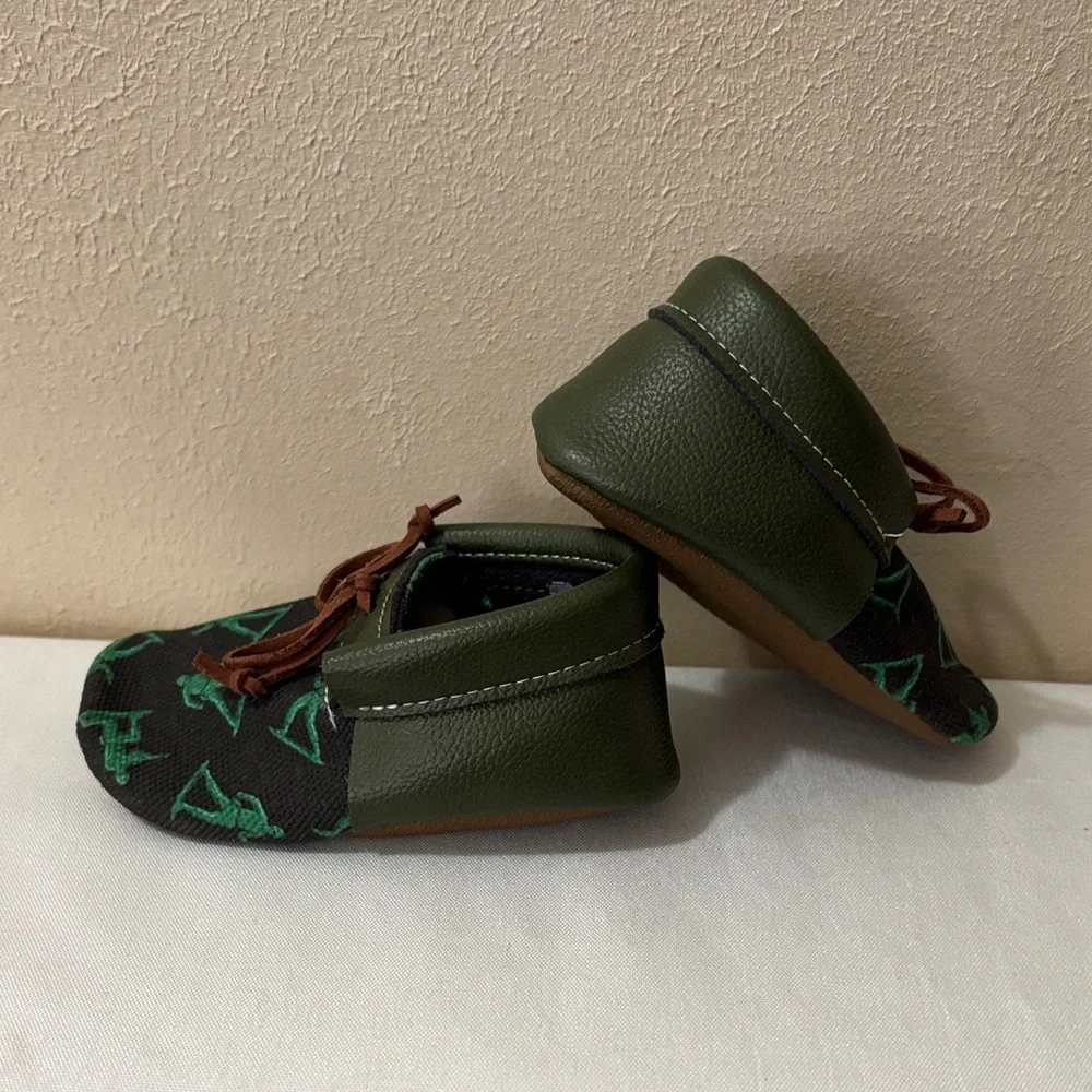 Texas Moccs Kids Moccasins with Green and Black Design